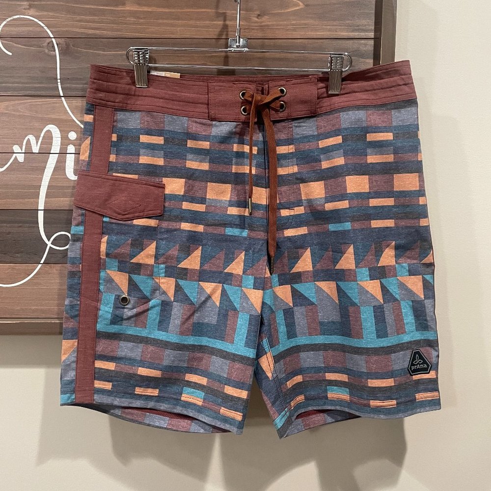 prAna SANDER BOARDSHORTS Waist 32" Length 8" Men's Bathing Trunks NWT